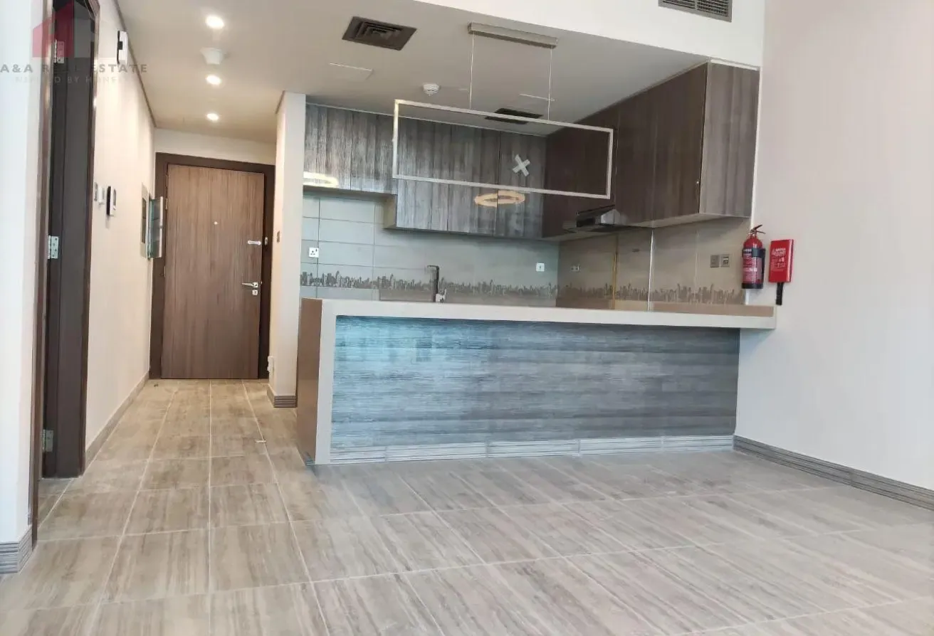 Higher Floor | Lake View 1 Bedroom