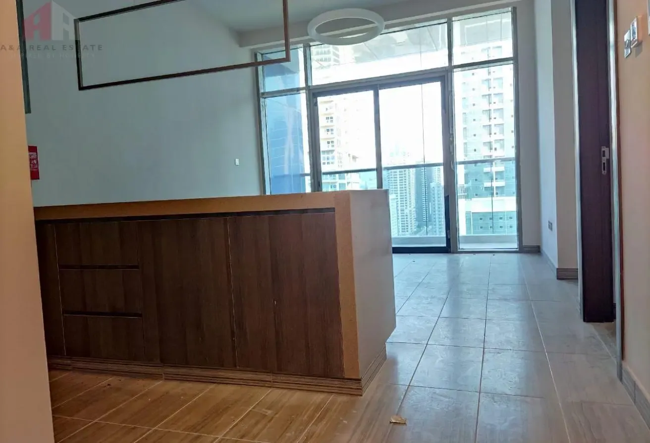 Higher Floor | Lake View 1 Bedroom