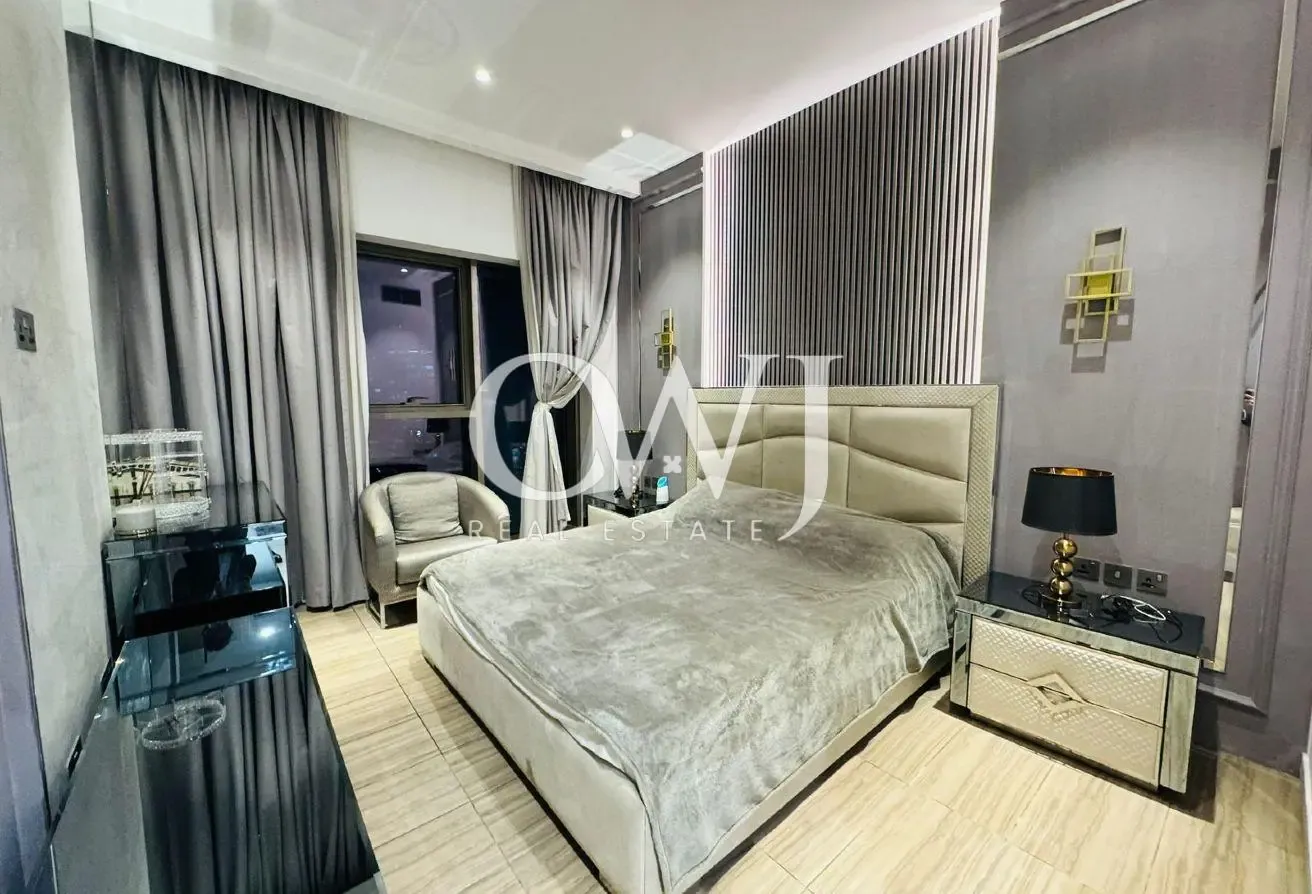 Lake Views | Upgraded | Vacant | High Floor