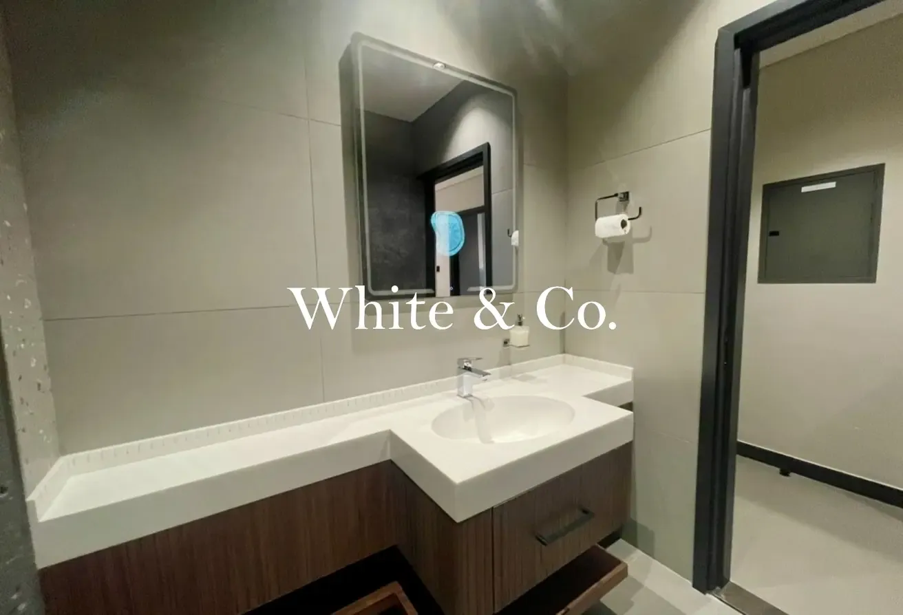 Furnished unit | Vacant | Prime Location