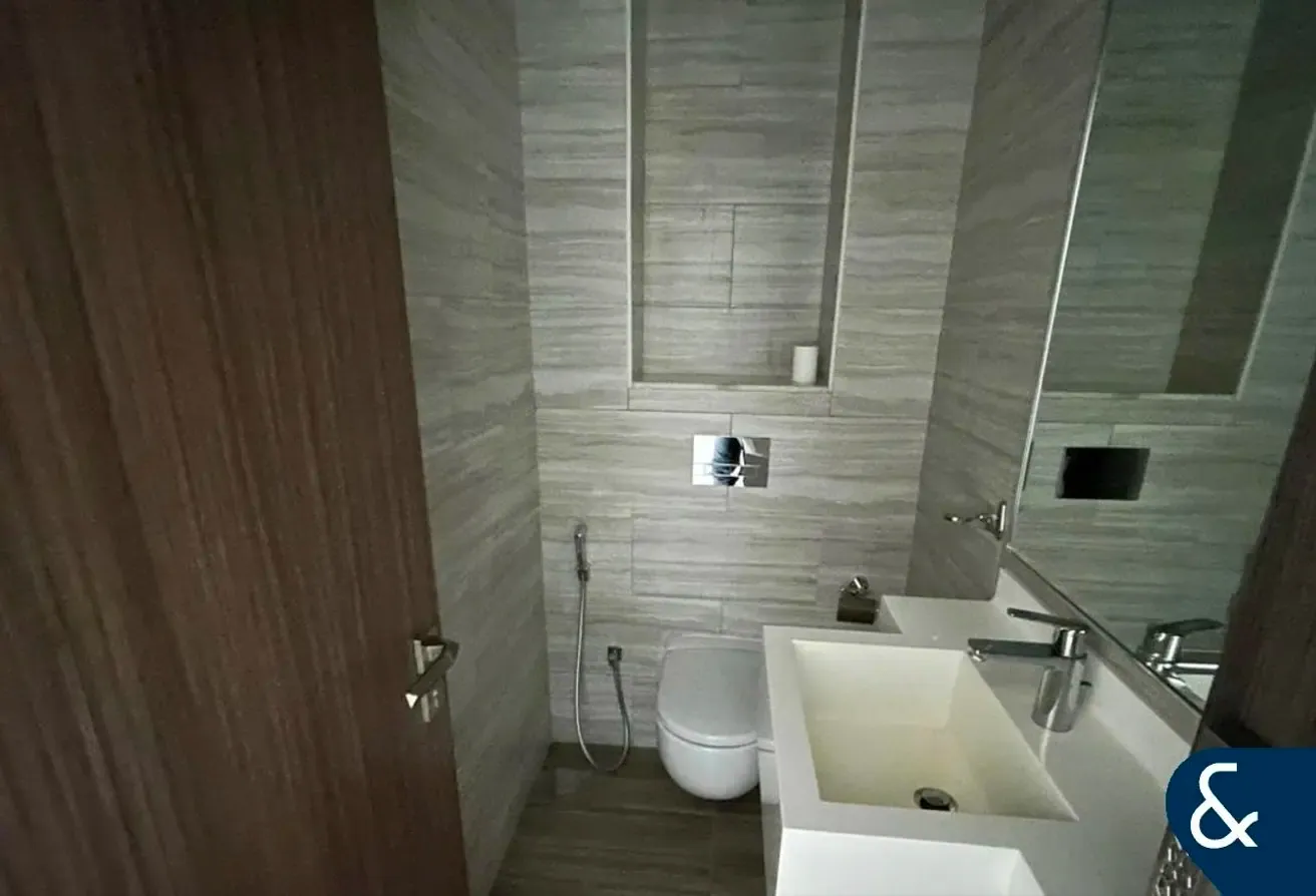 1 Bed | Vacant | Cheapest on Market | Balcony