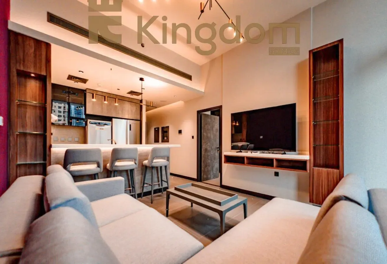 PREMIUM LIFESTYLE | NEAR METRO | LAKEFRONT LIVING