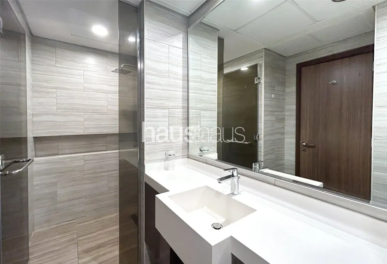 High Floor | Marina Skyline Views | Vacant Soon