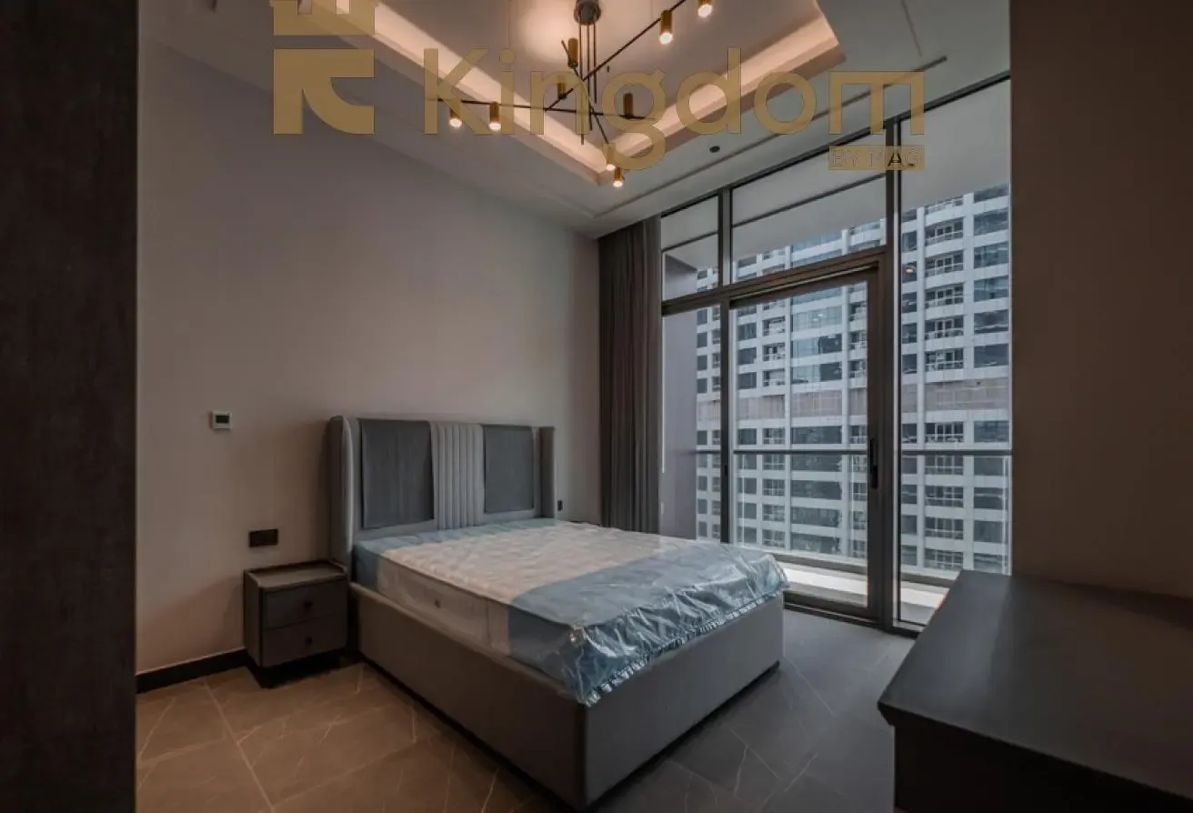 HIGH FLOOR | VASTU COMPLIANT | LAKE VIEW | VACANT.