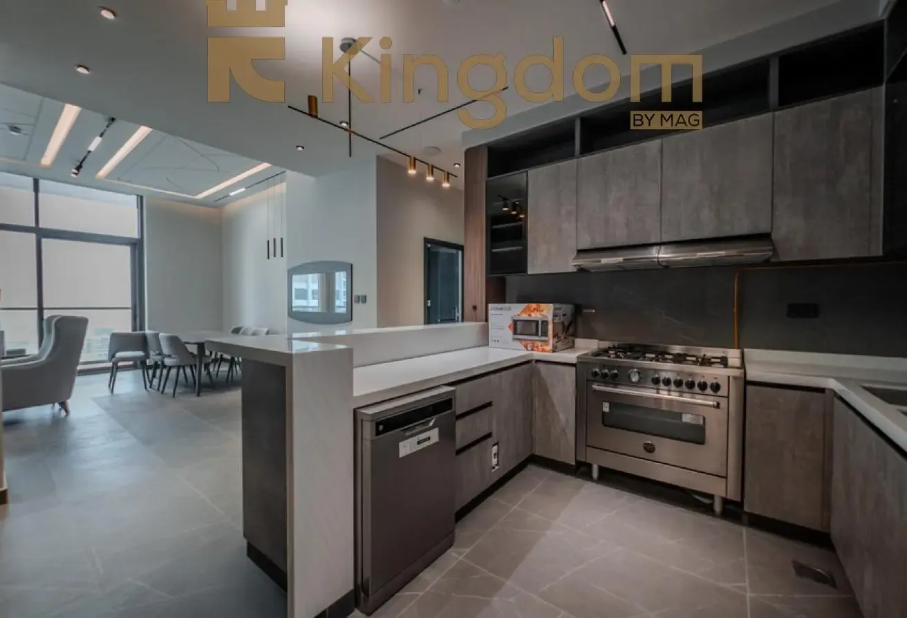 HIGH FLOOR | VASTU COMPLIANT | LAKE VIEW | VACANT.
