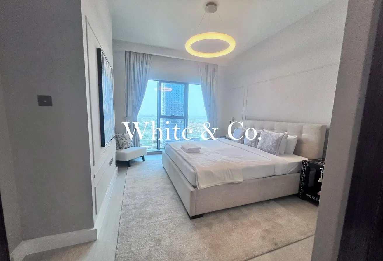 Fully Furnished | Upgraded | High Floor