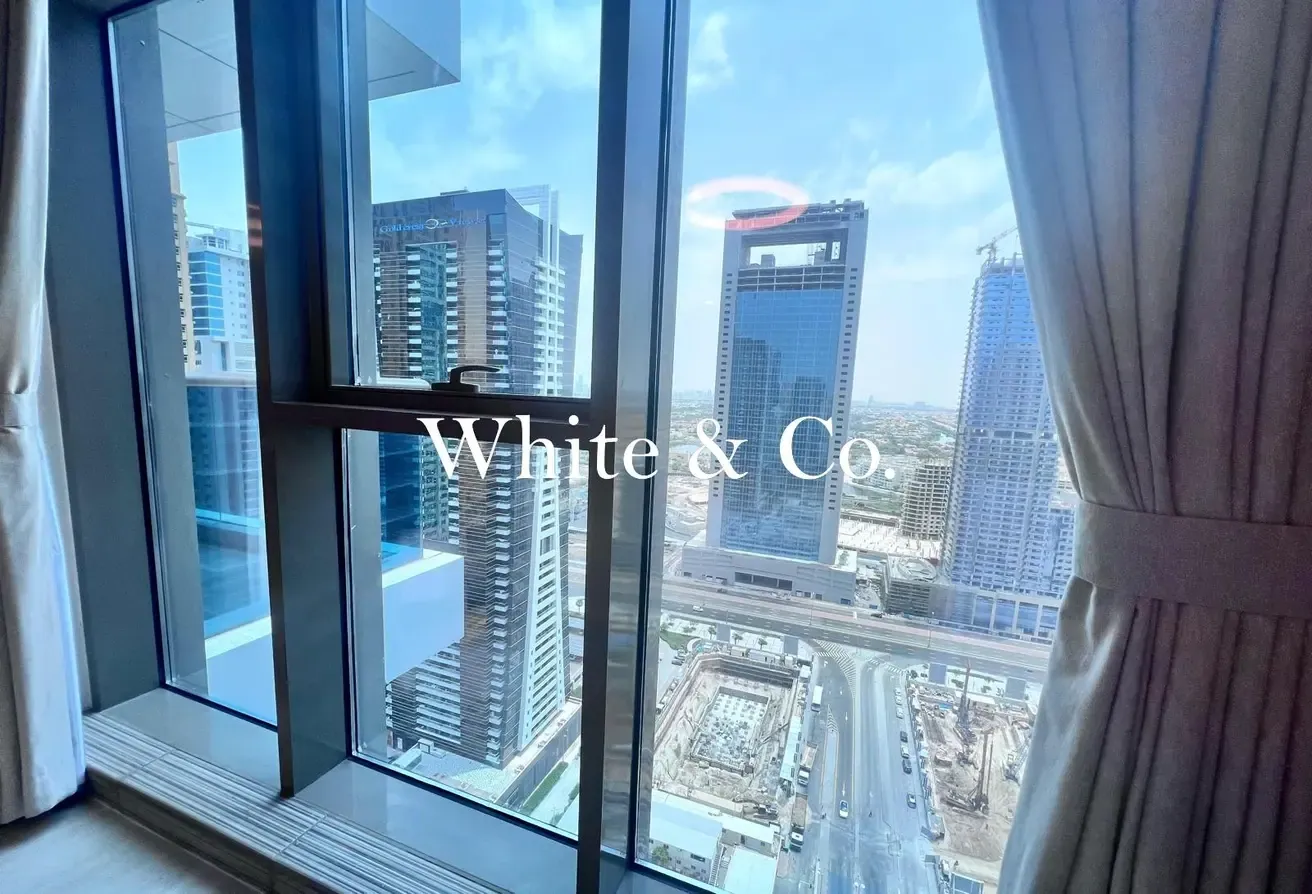 Fully Furnished | Upgraded | High Floor