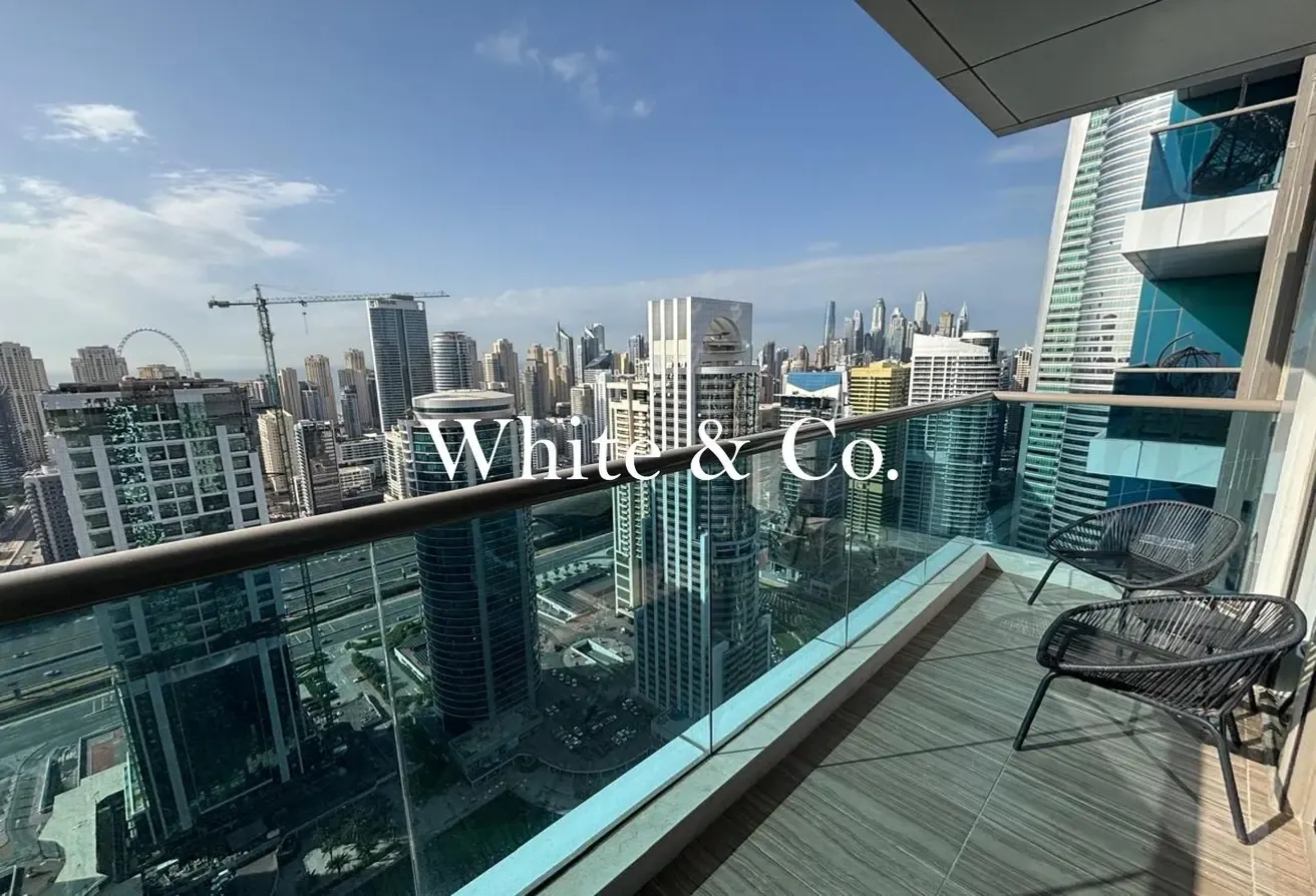 Spacious  |  Skyline View |  Furnished