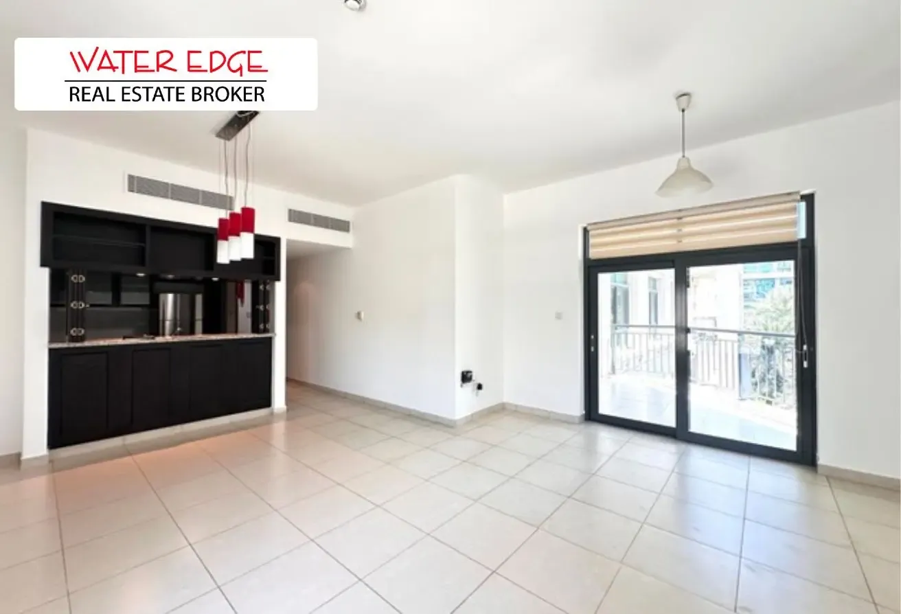 Vacant Large 2-Bed | Lake View | Quiet Location