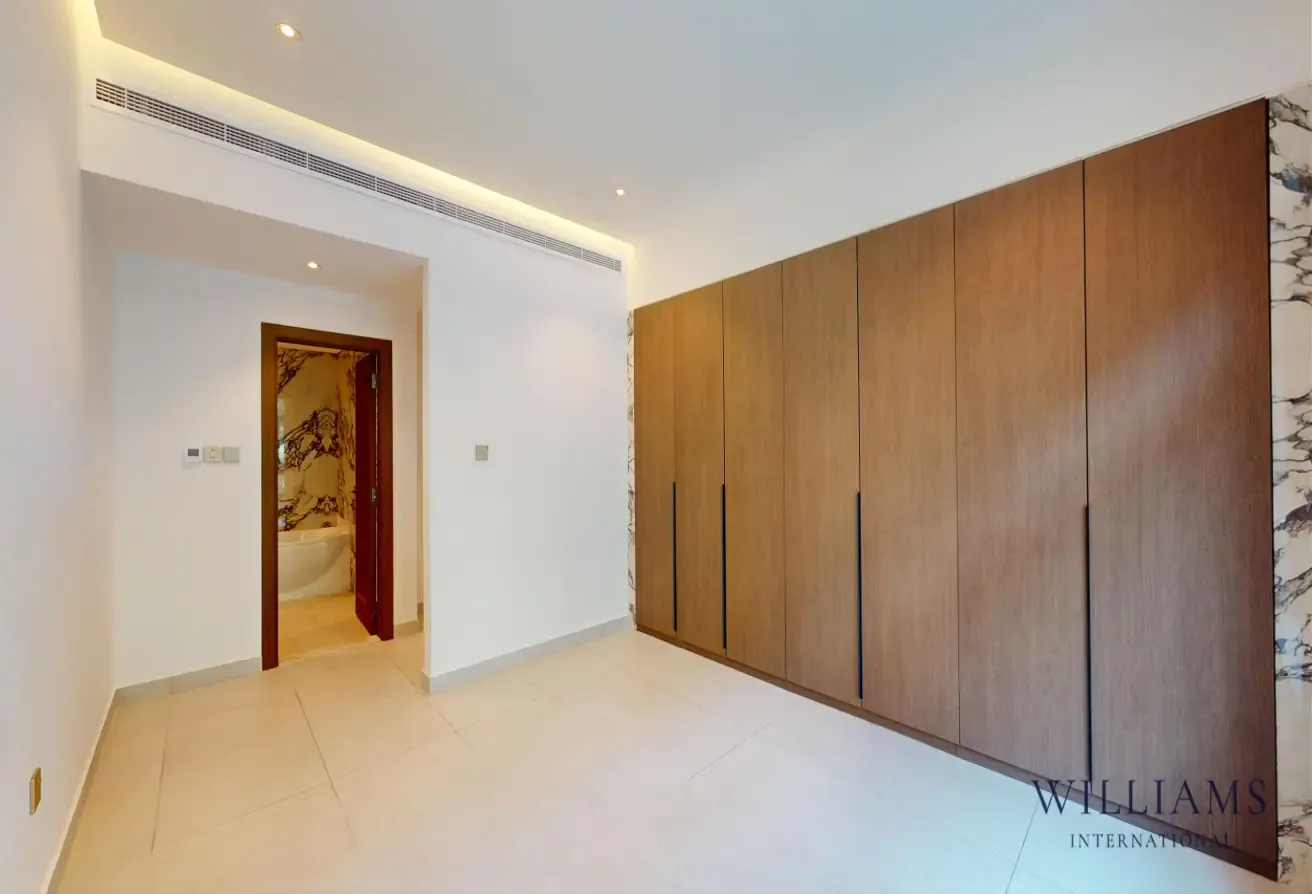 VACANT SOON | UPGRADED | LARGE TERRACE