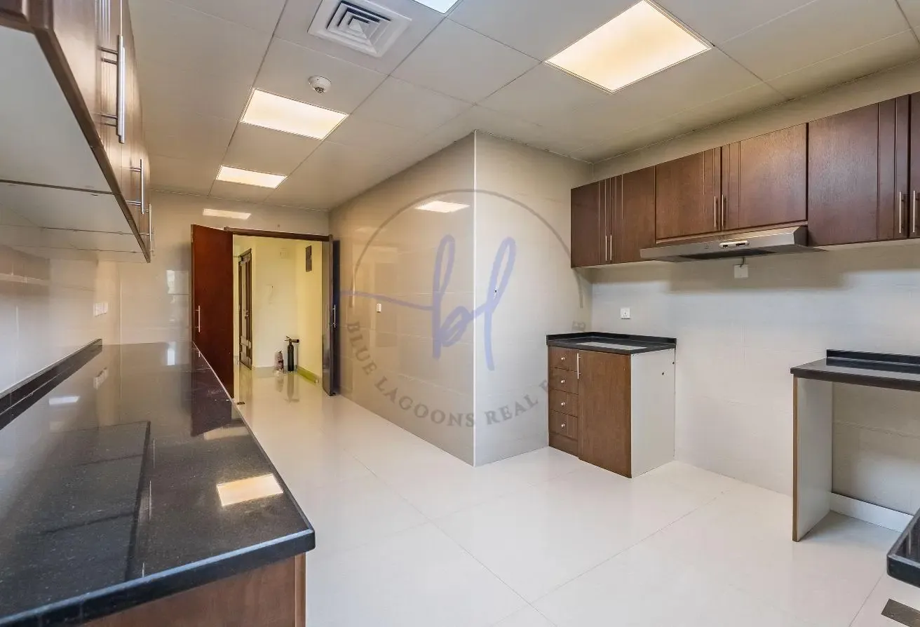 Large Apartment | Expansive Living-Dining | RENTED