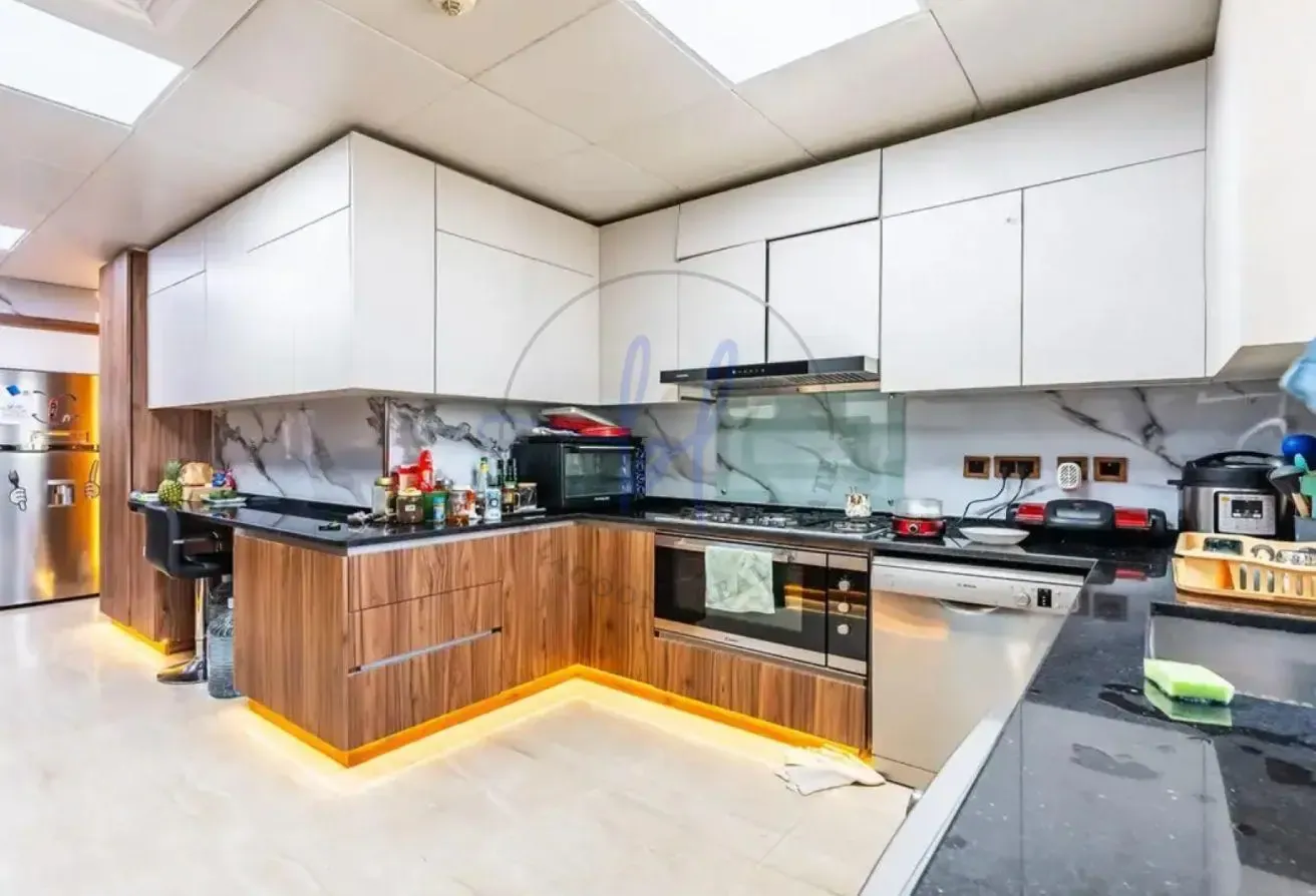 Exceptional Apt | Roofed Terrace | 100% Modified