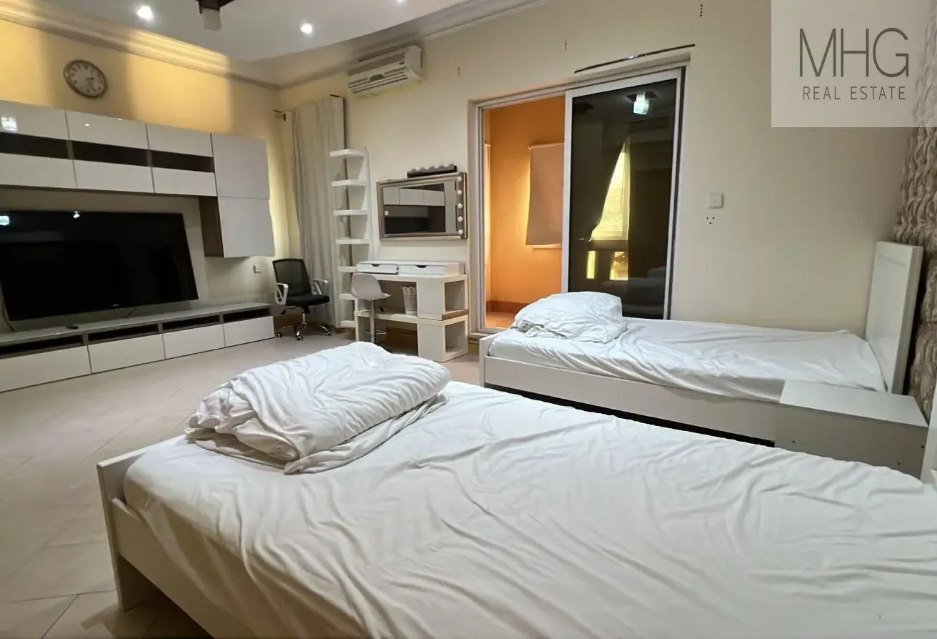 Semi-Furnished | Modern 4BR Villa| Ready to Move