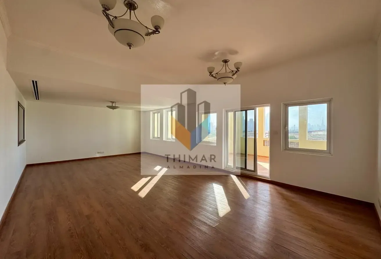 Burj Khalifa View | Maids Room | Vacant Now