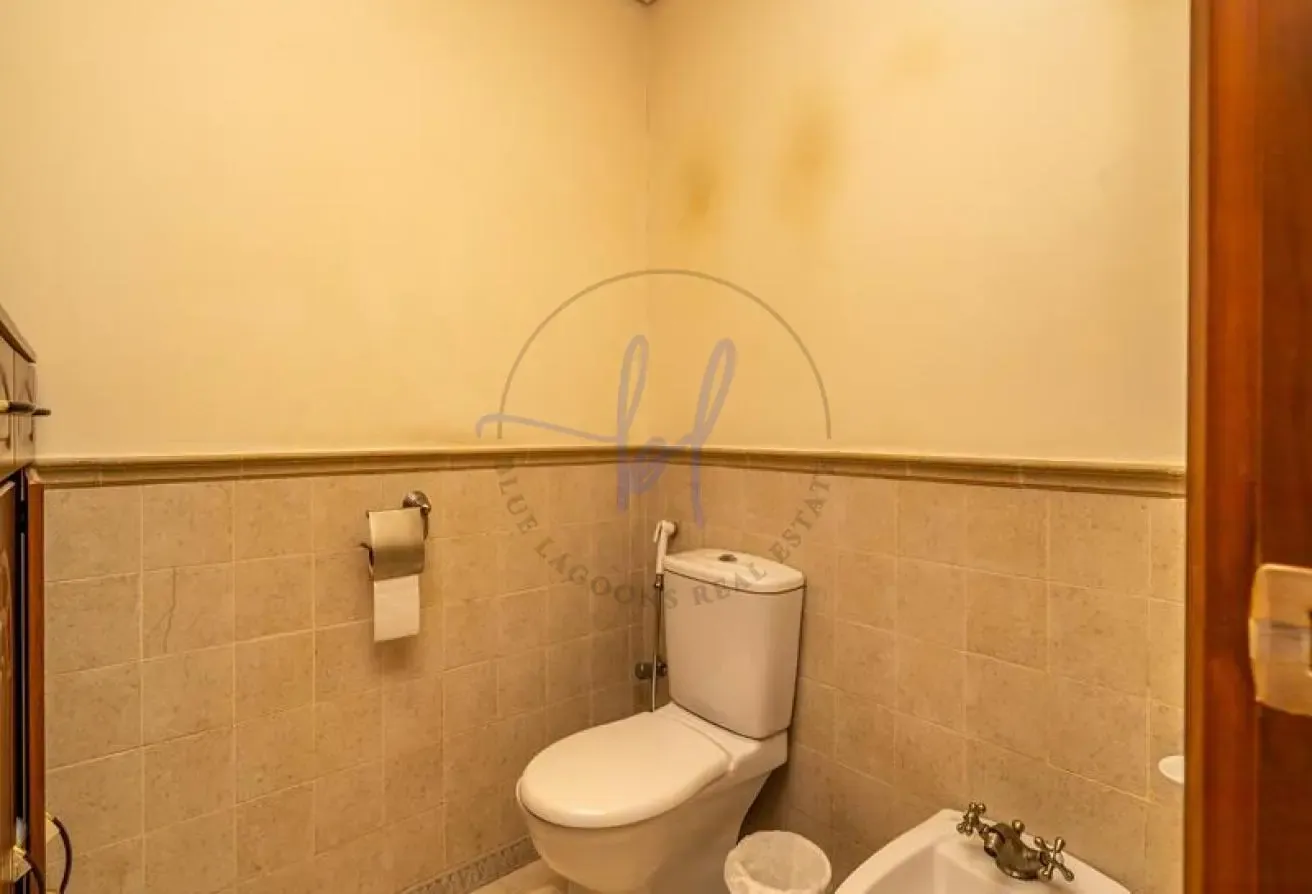 Ground Floor Apt | Large Private Garden | Freehold