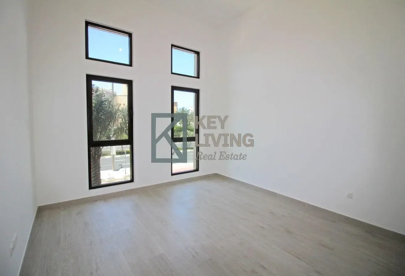 Burj Al Arab View | High Ceiling 2 Bed | Tenanted
