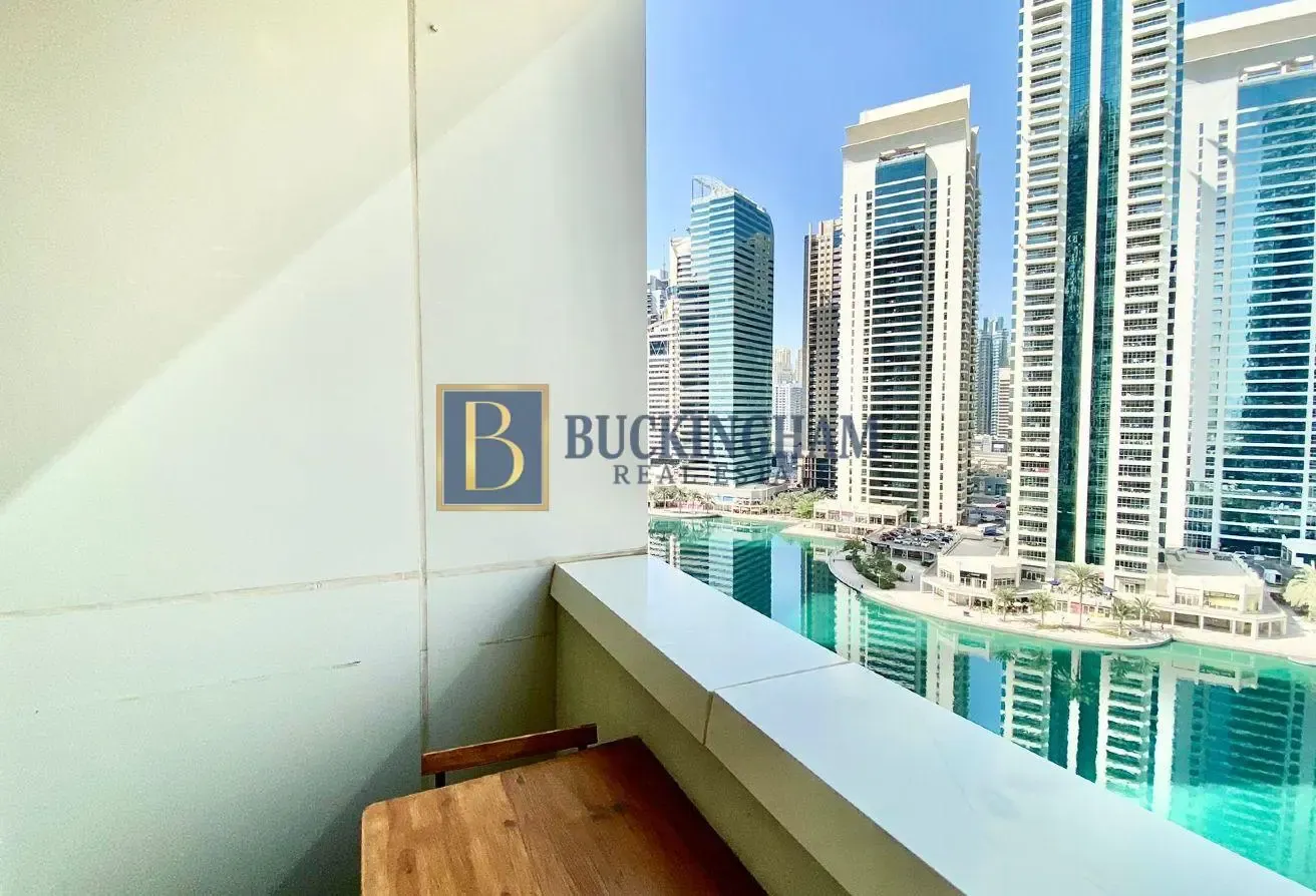 Spacious 2BR + Maid | Lake View | Vastu