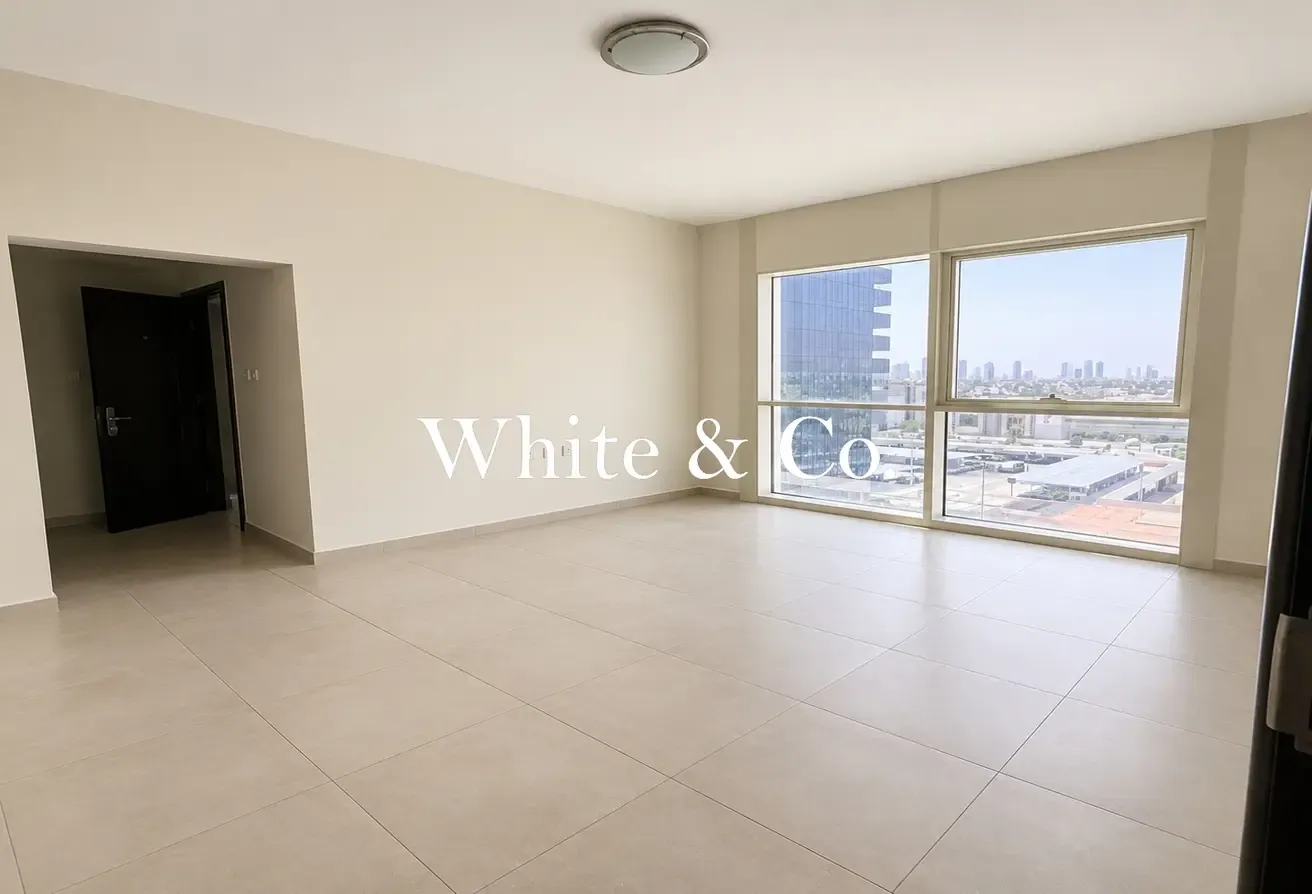 Spacious 2BR+M | Vacant | Great Layout