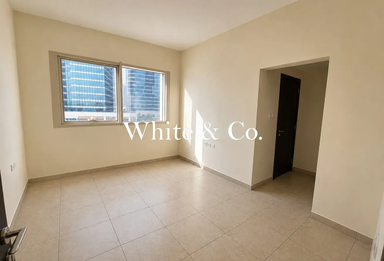 Lake View | 2 beds + Maids | Low Floor
