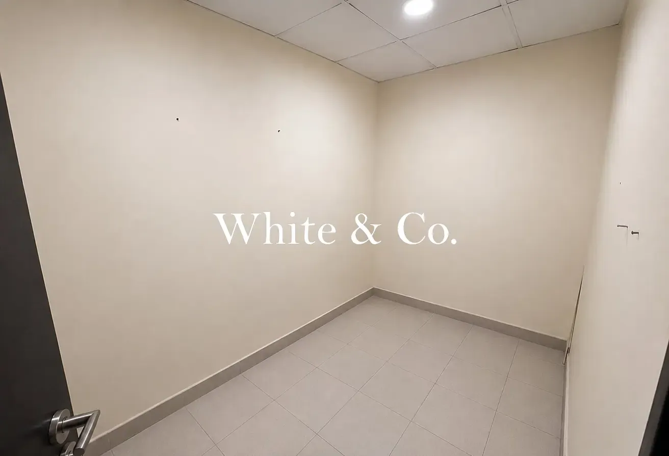 Lake View | 2 beds + Maids | Low Floor