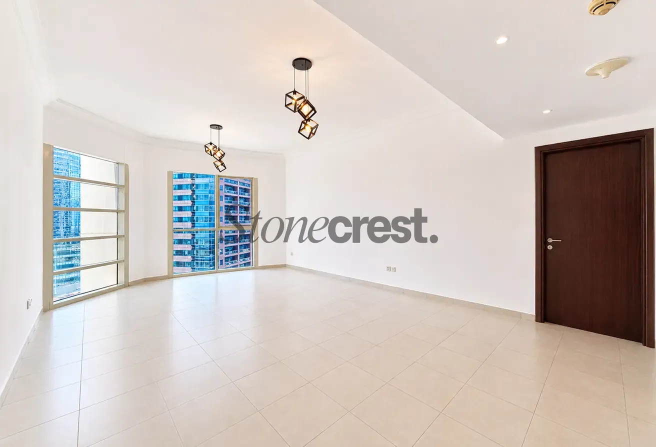 Maids Room | Lake View | 4 Cheques | Vacant