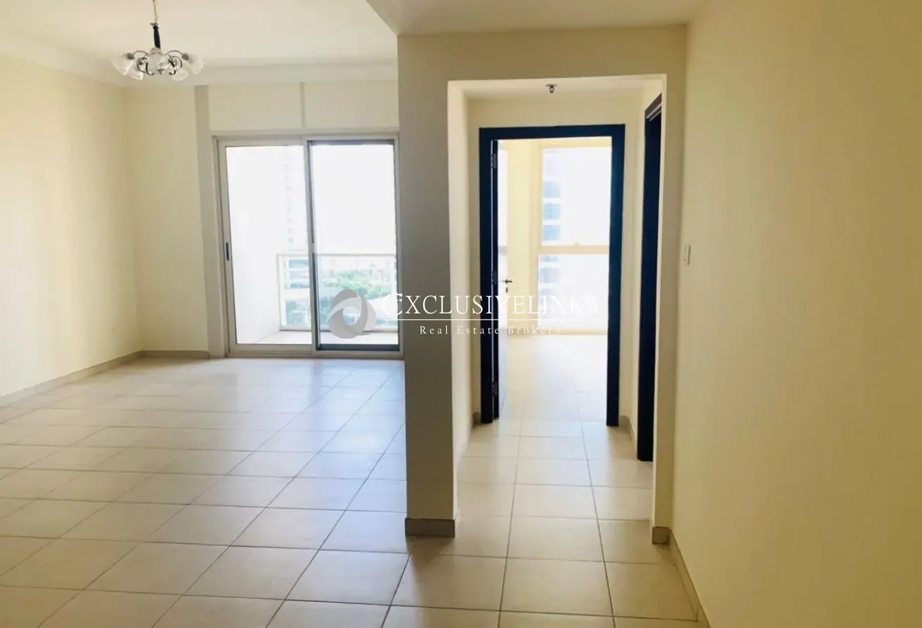 Mid Floor | Lake View | With Maids
