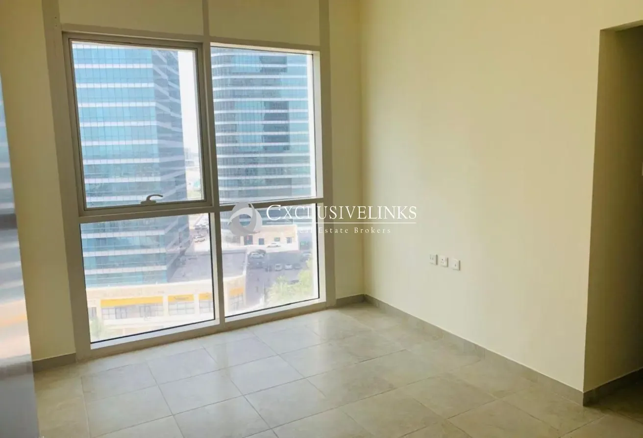Mid Floor | Lake View | With Maids