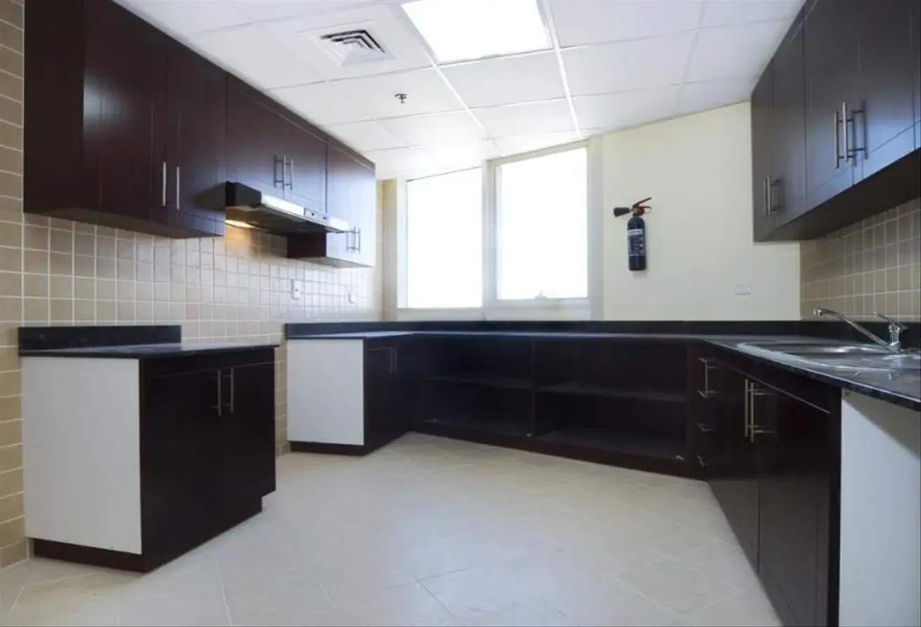 2BR Apartment | Lake View | Unfurnished