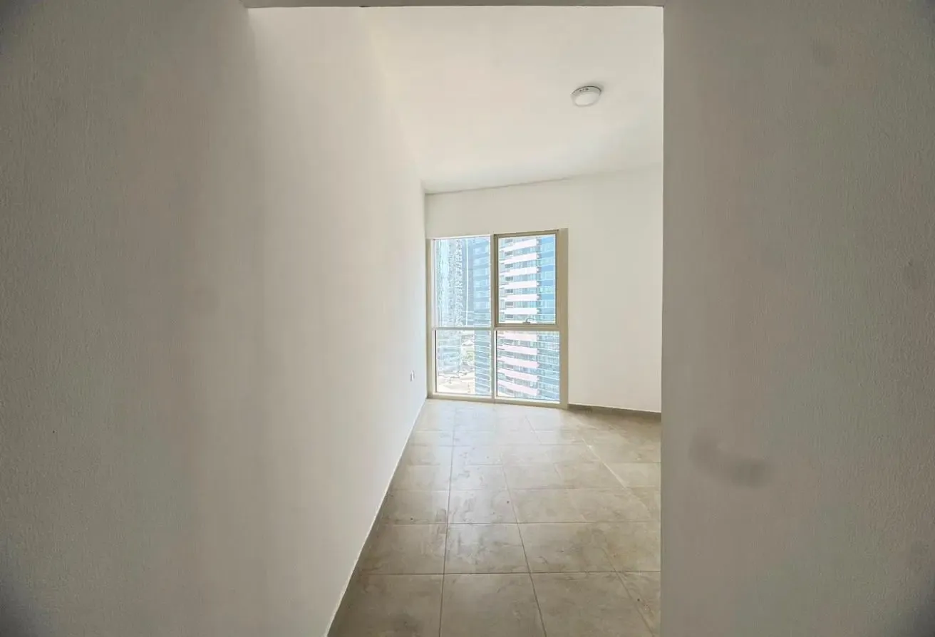 2BHK+MAID| VACANT| LAKE VIEW| WITHOUT BALCONY|