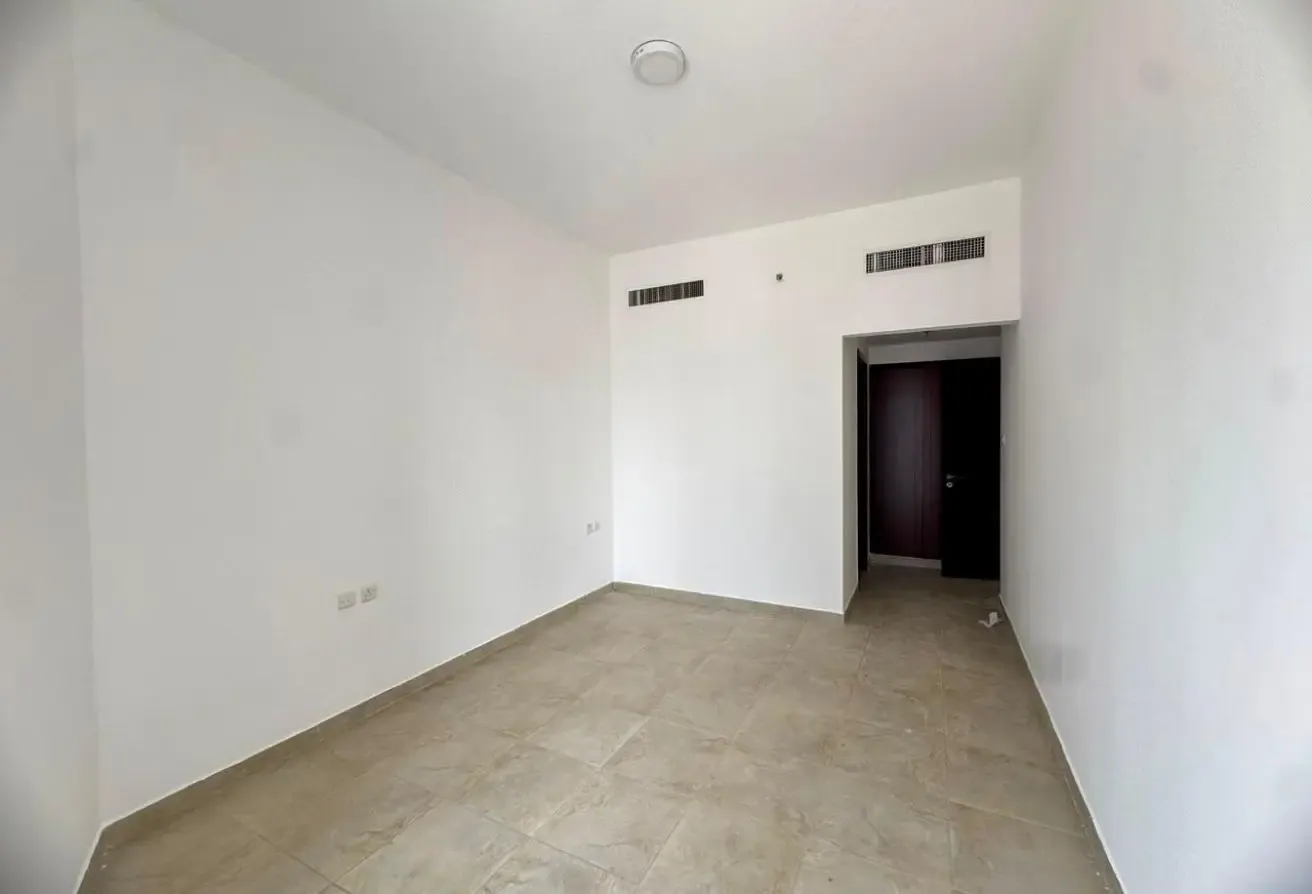 2BHK+MAID| VACANT| LAKE VIEW| WITHOUT BALCONY|