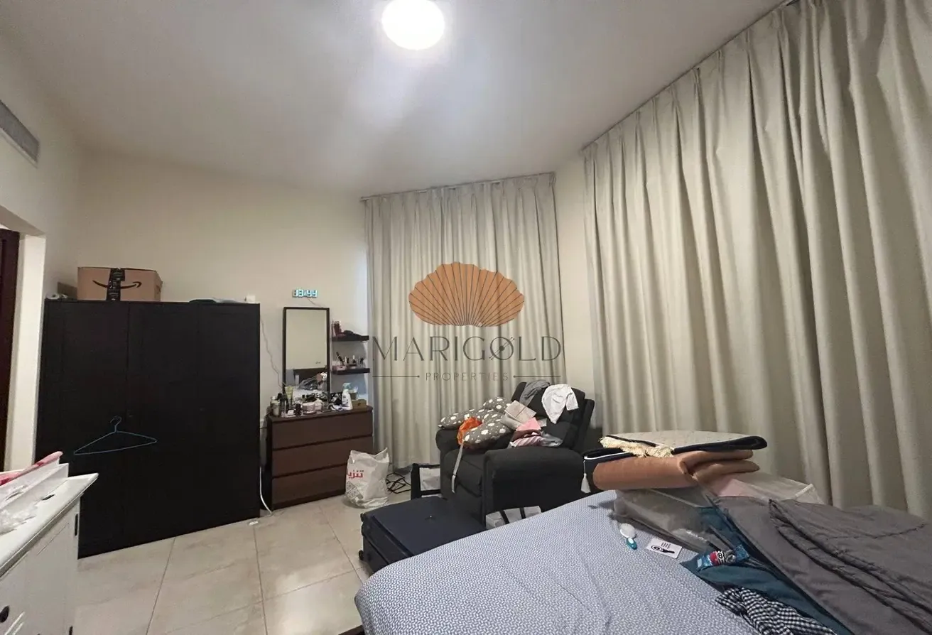 AMAZING DEAL | WITH MAIDS | NO OBSTRACTION