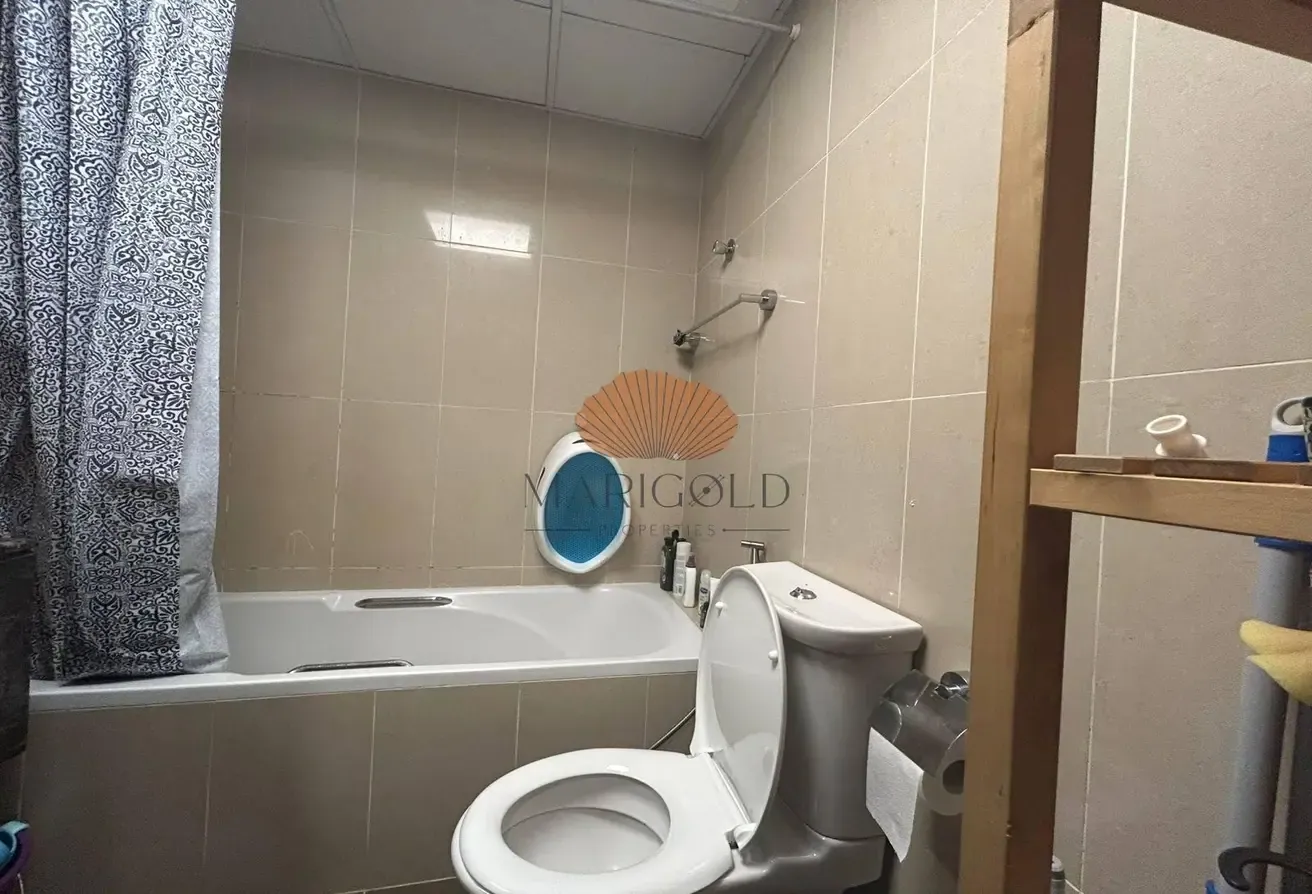 AMAZING DEAL | WITH MAIDS | NO OBSTRACTION