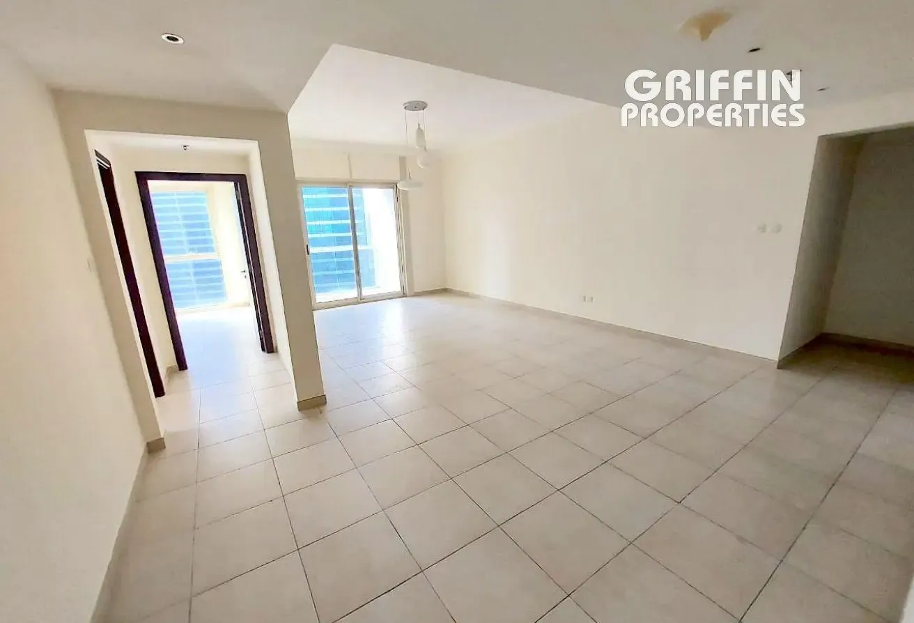 Bright 2BED+Maids | Unfurnished | Balcony