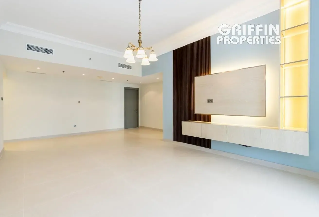 Upgraded 2Bedroom | Luxury Finish | Lake View