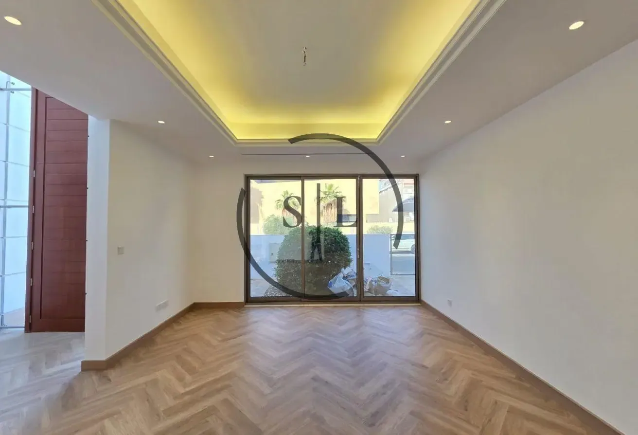 Luxury Villa | All Ensuite | Private Swimming Pool