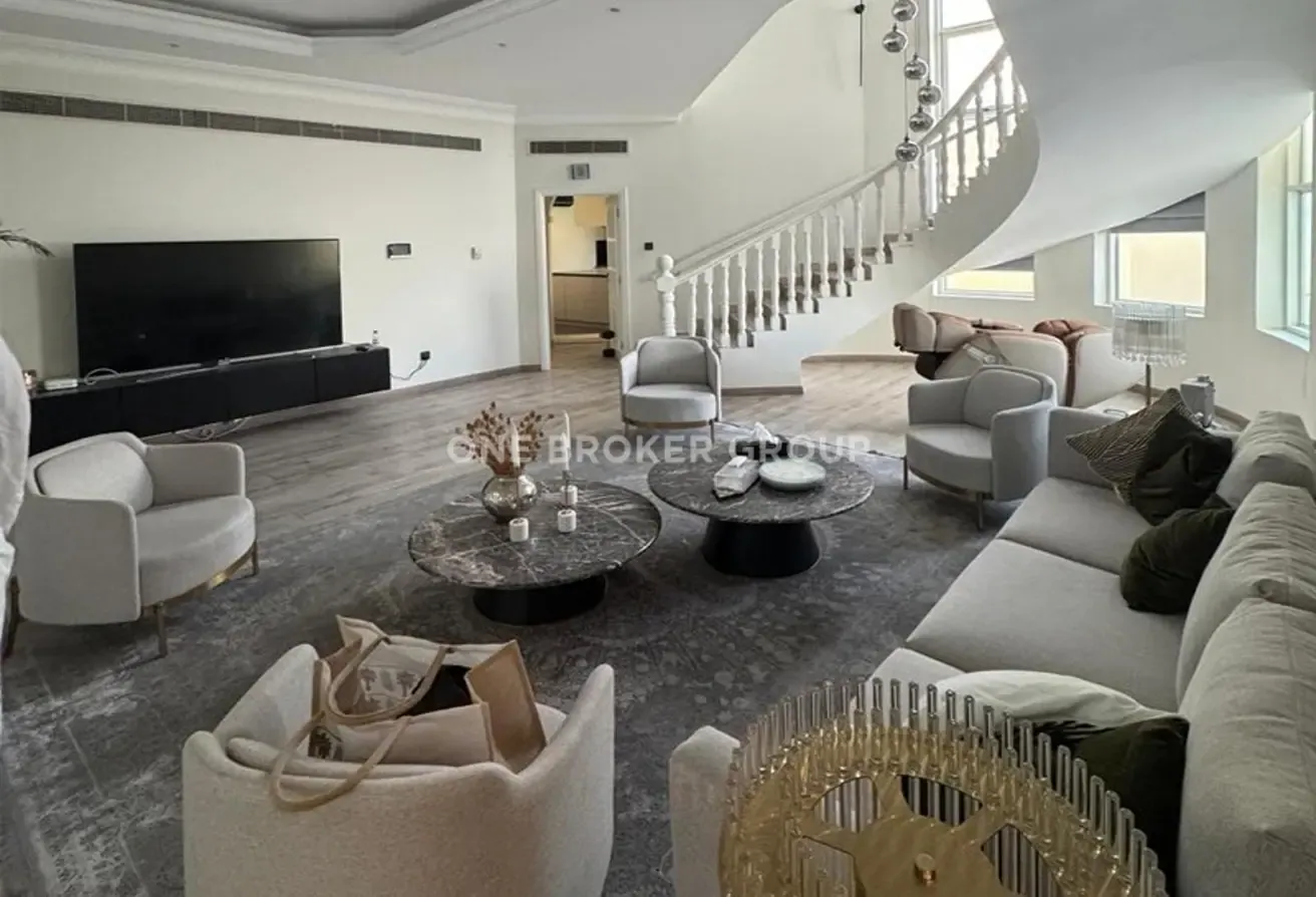 Fully Furnished | Private Pool | Close to Beach