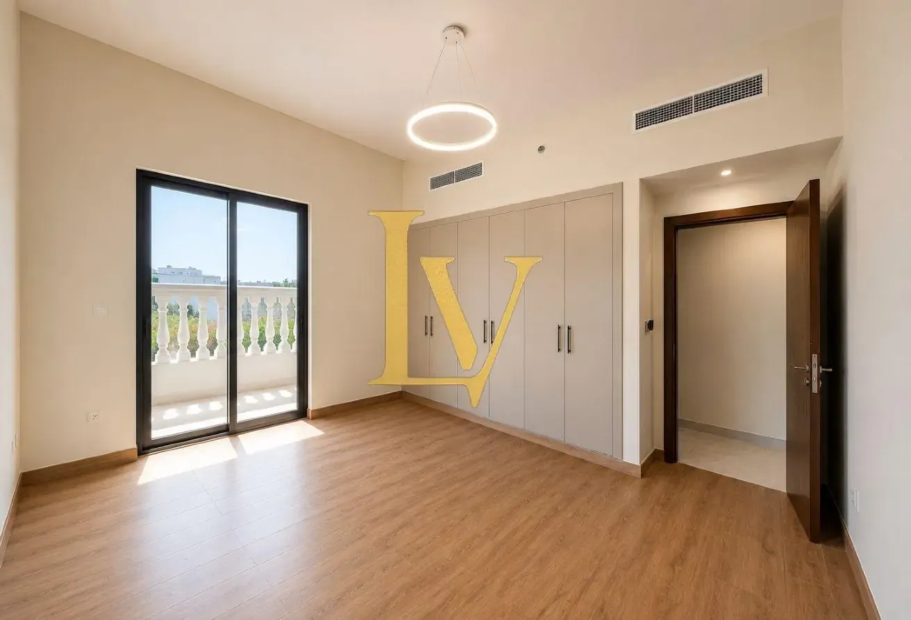 Hight floor  | Near Metro | Discovery Gardens view