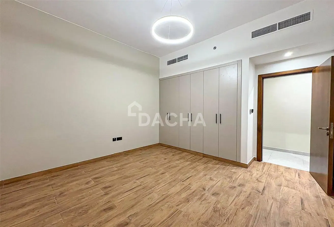 High Floor | Closed Kitchen | 2 Parking | Study