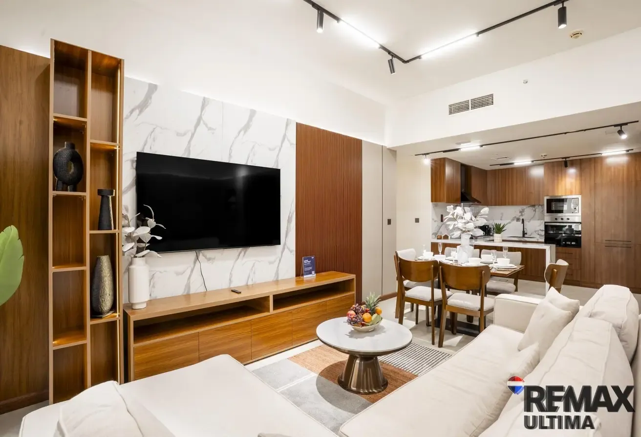 Hot Deal | Dazzling Beach Access | Bills Included