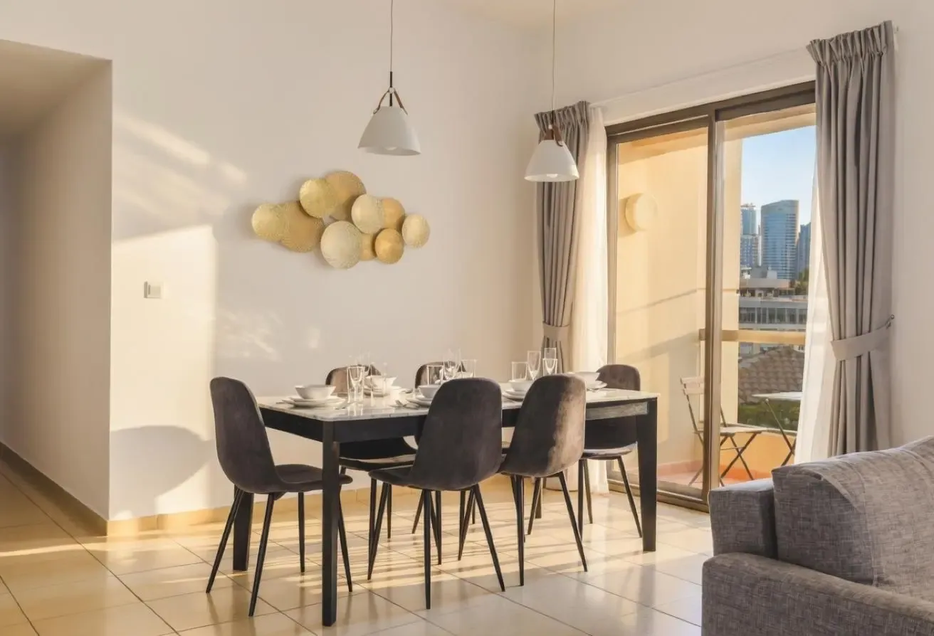 MONTHLY RENTAL | ALL BILS INCLUDED | 2 BDR