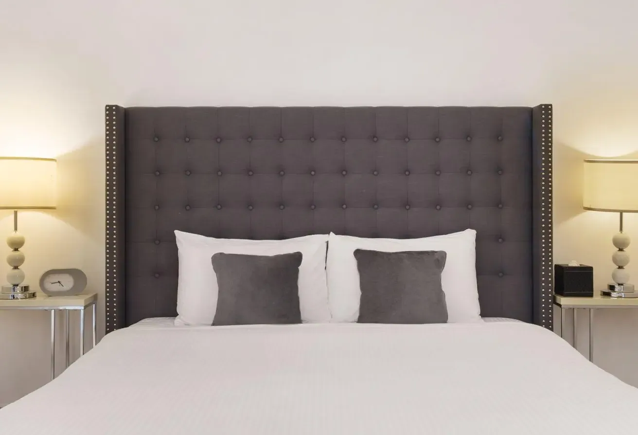 60% Discount| Beachfront 2BR |Avalable from Sep 28