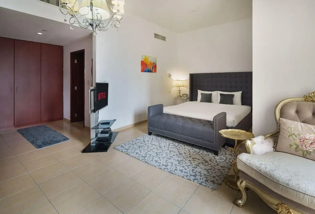 60% Discount| Beachfront 2BR |Avalable from Sep 28