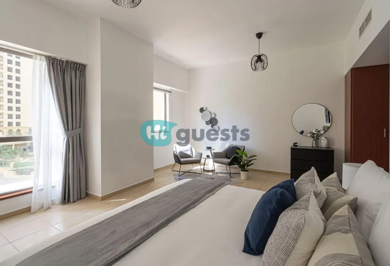 Elegant Apt with Balcony Steps From the Beach