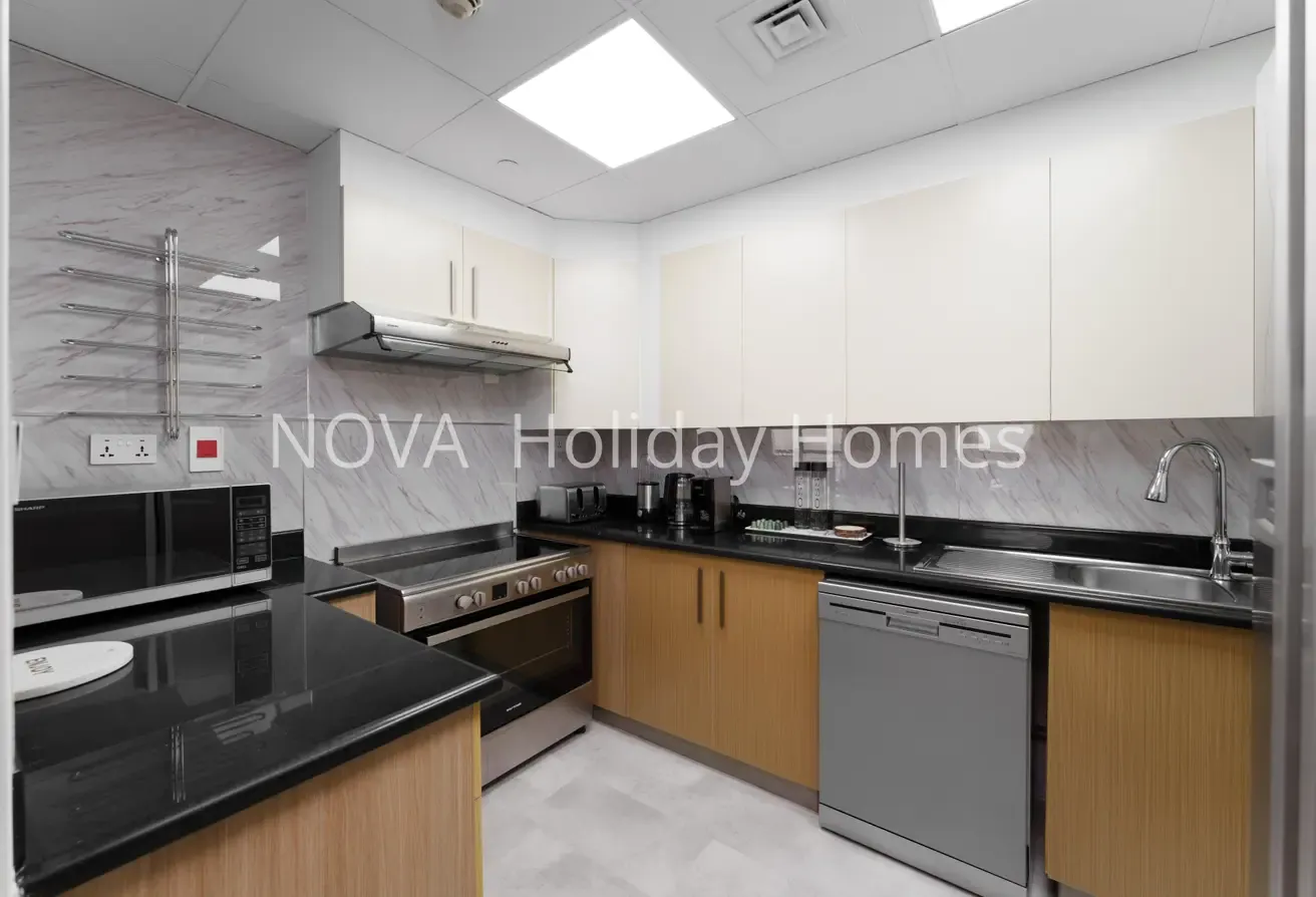 Bills Included!Serviced Grand  3 BR Waterfront