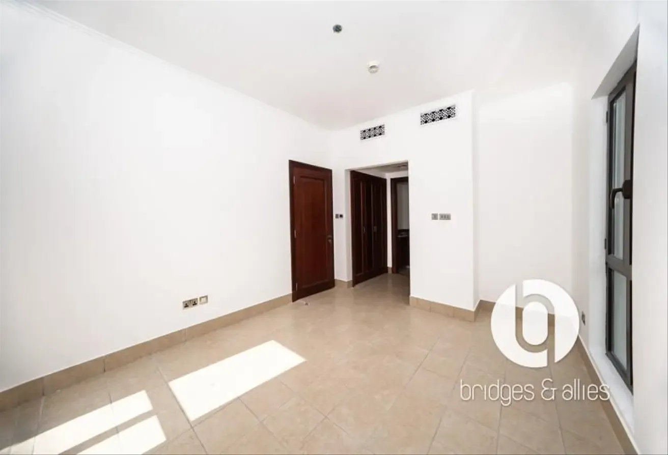 MULTIPLE OPTIONS AVAILABLE | OLD TOWN SPECIALIST