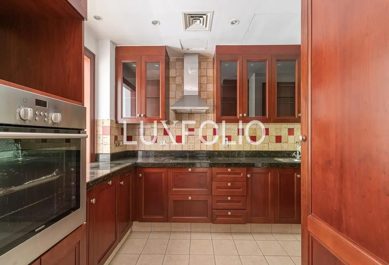 Unfurnished | Boulevard View | OT Specialist