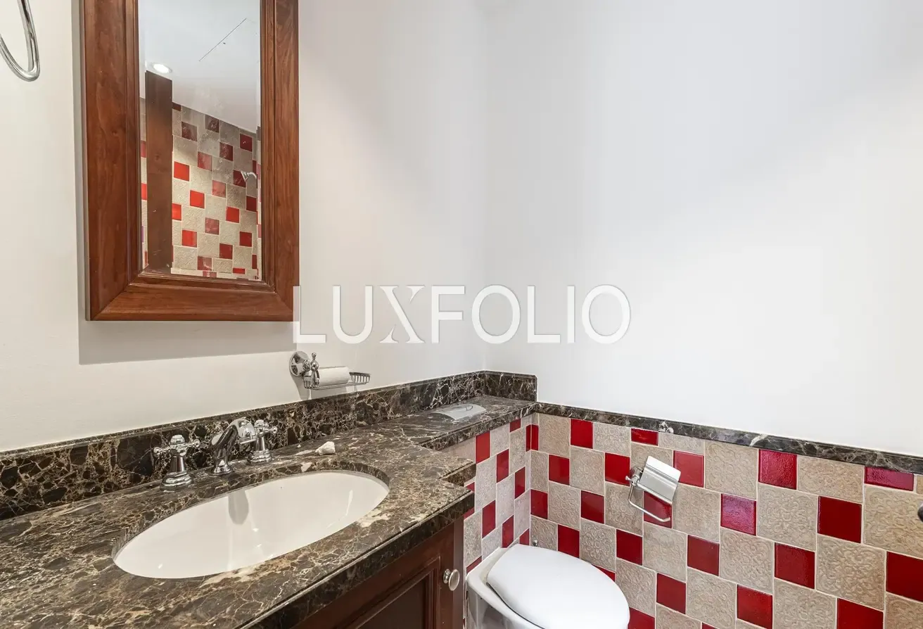 Unfurnished | Large Layout | OT Specialist