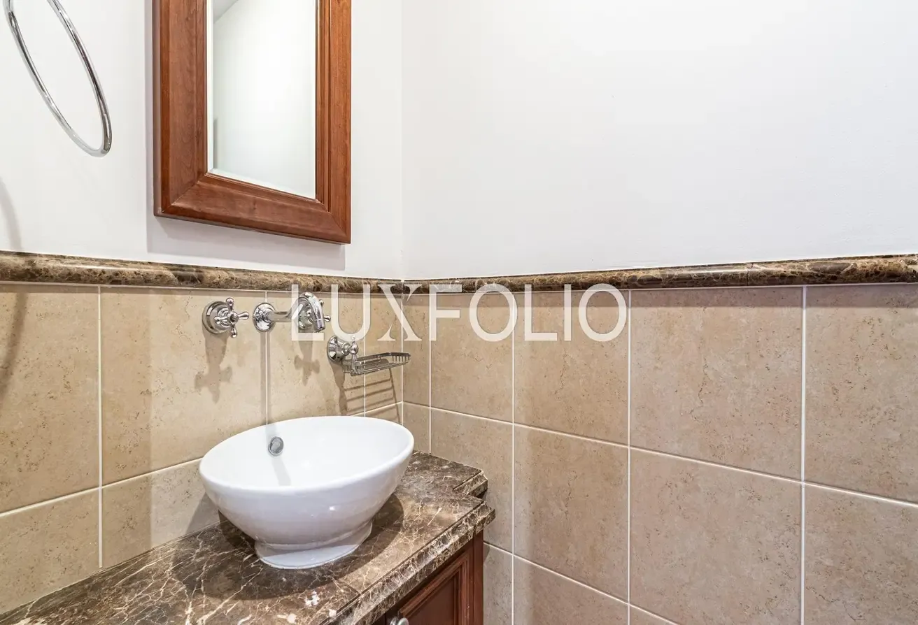 Unfurnished | Large Layout | OT Specialist