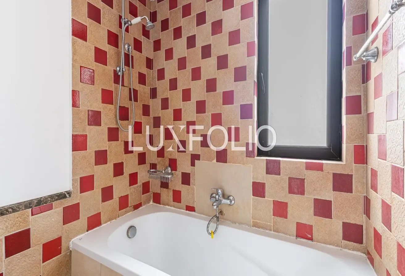 Unfurnished | Large Layout | OT Specialist
