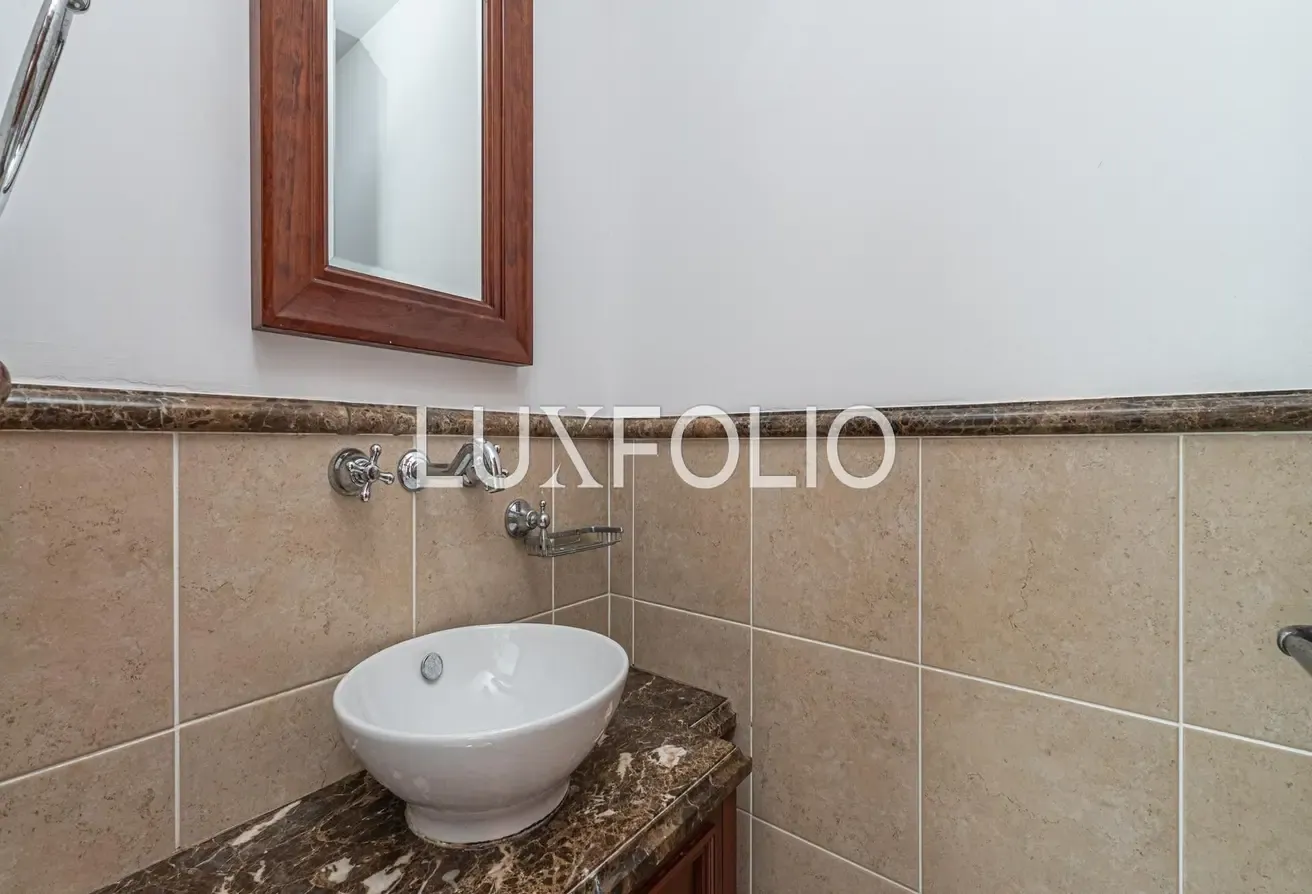 Unfurnished | Large Layout | OT Specialist